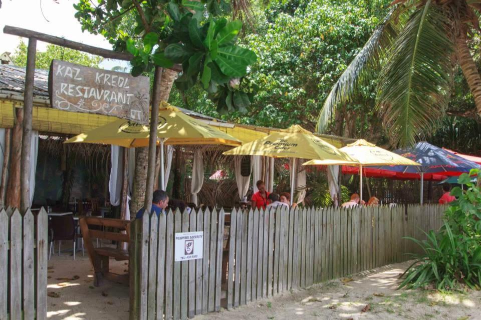 Le Comfort Anse Royale Exterior photo